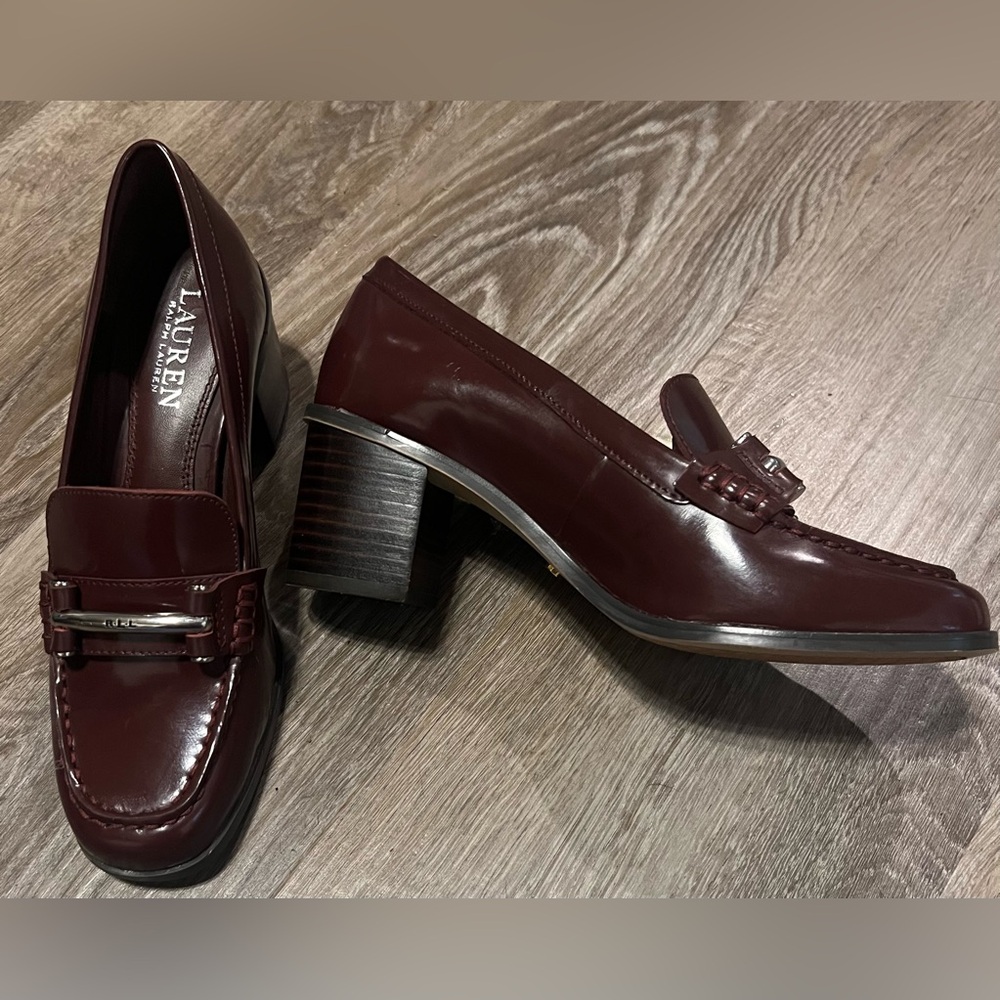 Lauren Ralph Lauren Leather Burgundy Loafer with block heels, size 6.
